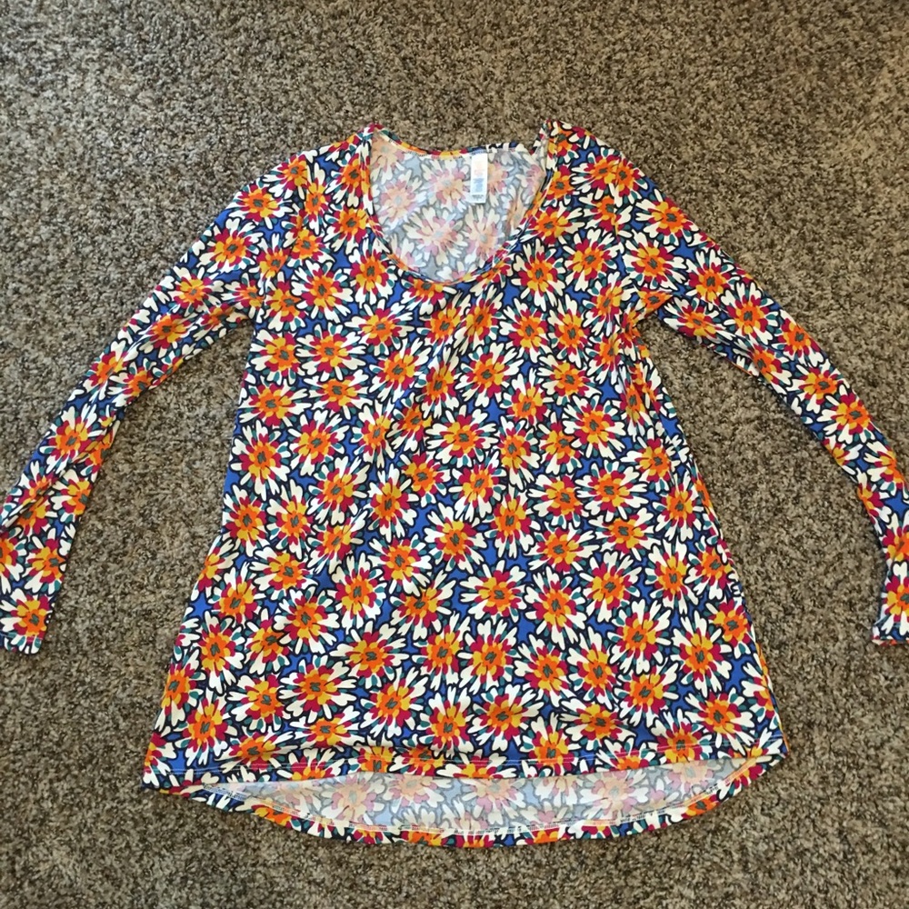 Lularoe lynnae top size xs new